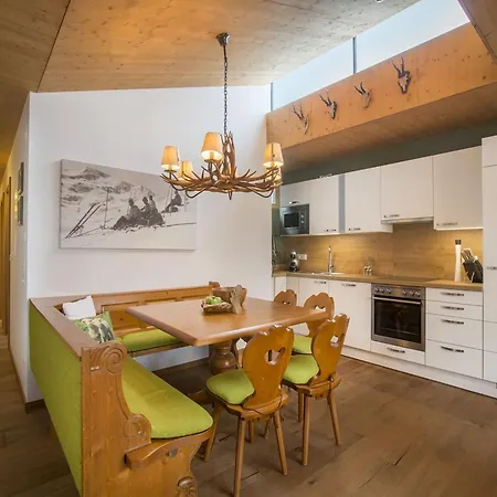アパート Modern Flat With Sauna & Balcony Neukirchen am Großvenediger