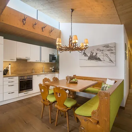 アパート Modern Flat With Sauna & Balcony Neukirchen am Großvenediger