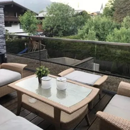 Modern Flat With Sauna & Balcony Neukirchen am Großvenediger