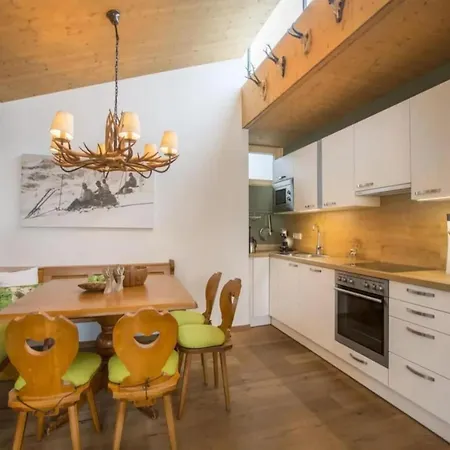 Contemporary Alpine In Neukirchen Holiday home Neukirchen am Grossvenediger