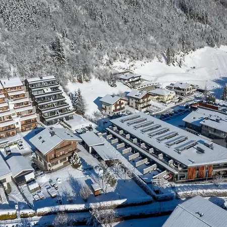 Contemporary Alpine In Neukirchen * Neukirchen am Grossvenediger